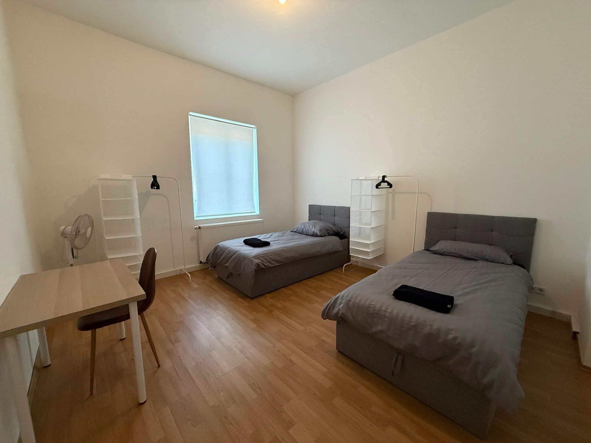 Monteurwohnung Frankfurt Messe, 5 Betten, 3 Zimmer im EG