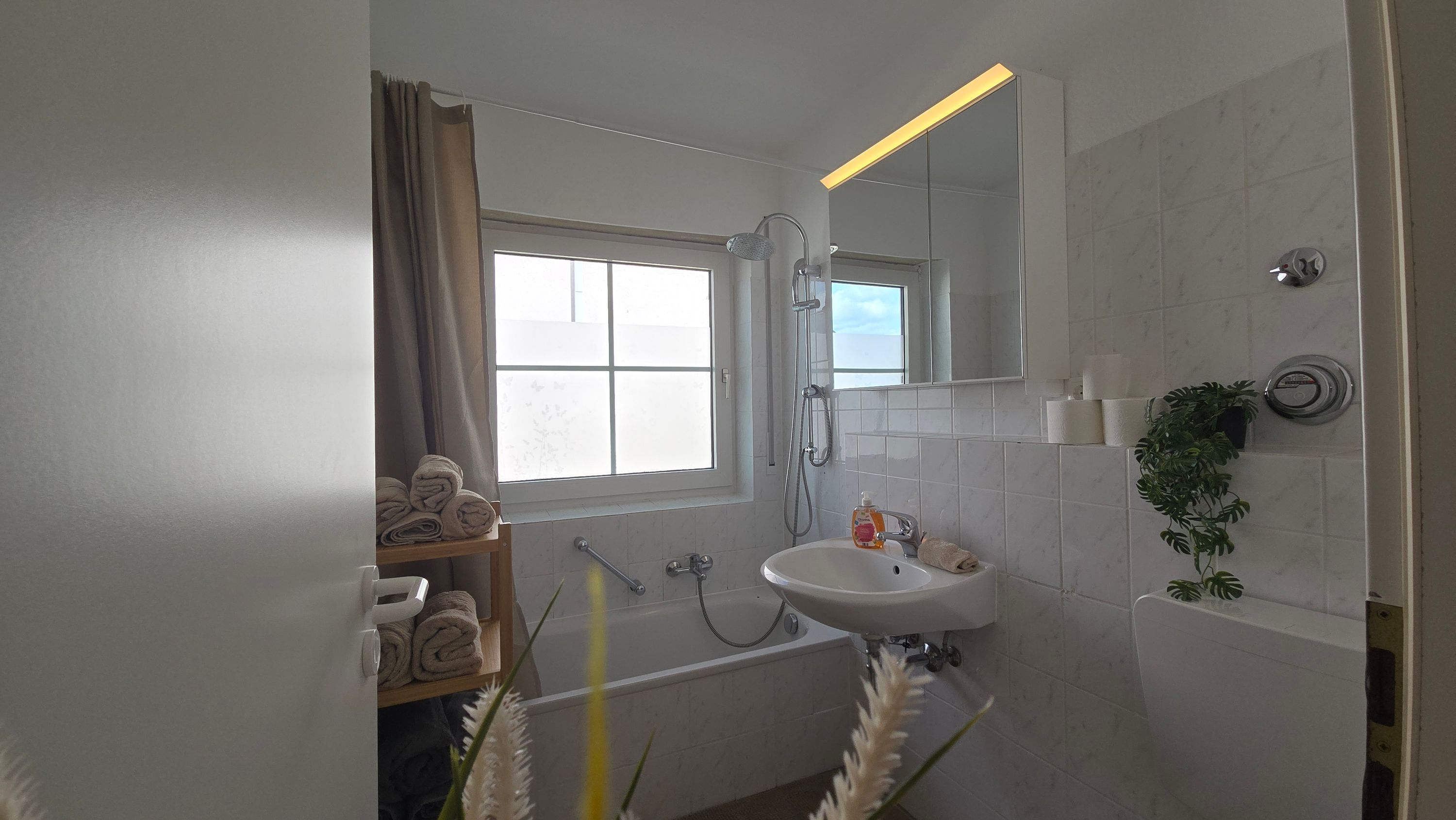 Monteurwohnung Münster – 5 Betten, PKW-Parkplatz, Balkon