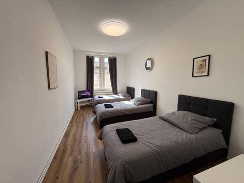 Monteurwohnung Frankfurt Messe, 6 Betten, neue Küchenzeile