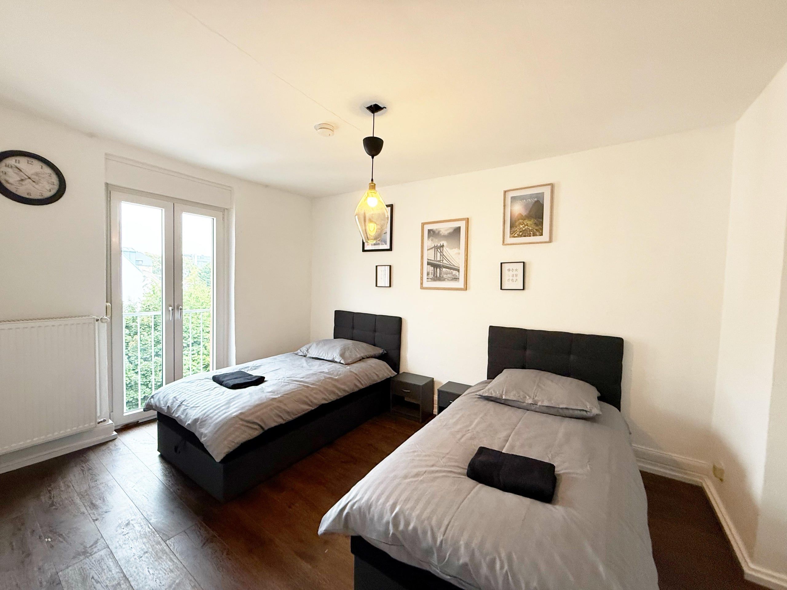 Monteurwohnung Frankfurt-Bornheim, 6 Betten, Altbau 4. OG